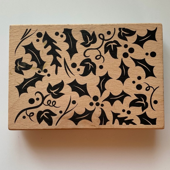 Hampton Art Christmas “Holly” Background Stamp - Picture 2 of 6